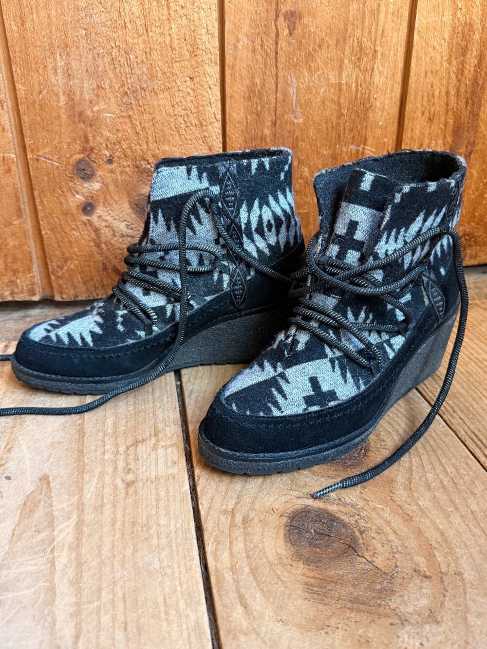 Pendleton Islegate Wedge - Picture 2 of 4